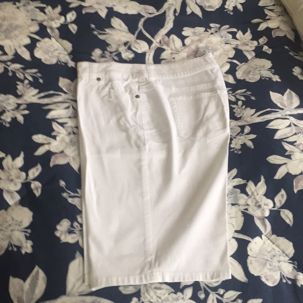 Chico’s white walking shorts